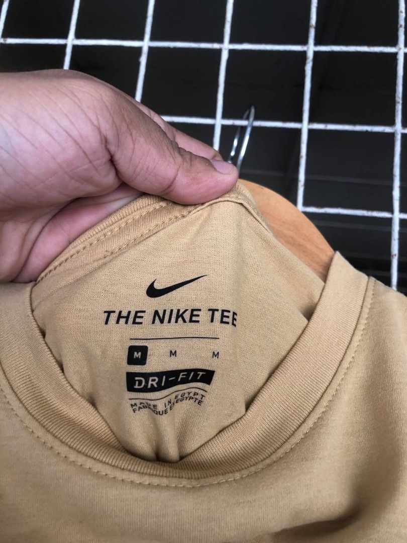 T shirt sale nike vintage femme