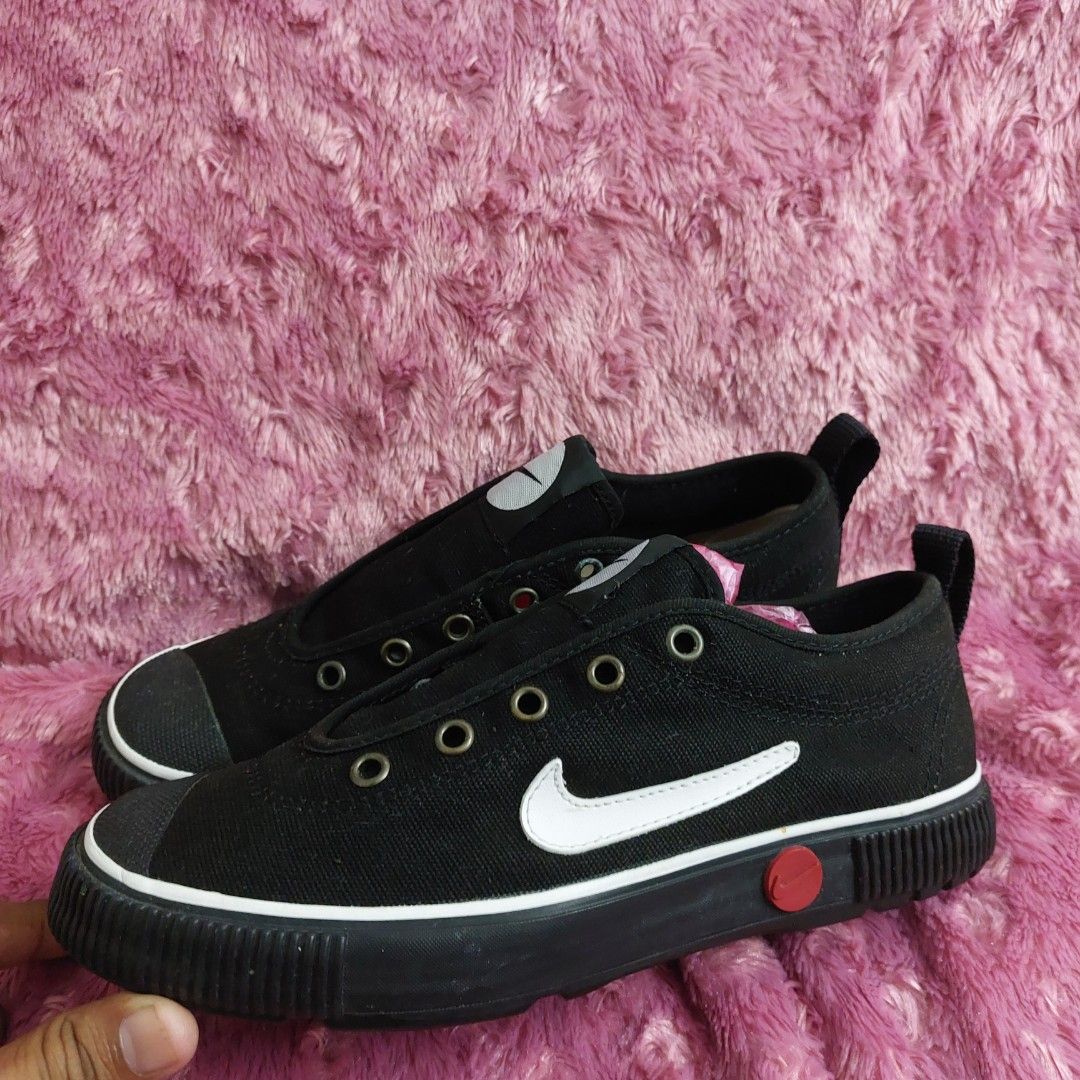 Nike pillar cushion