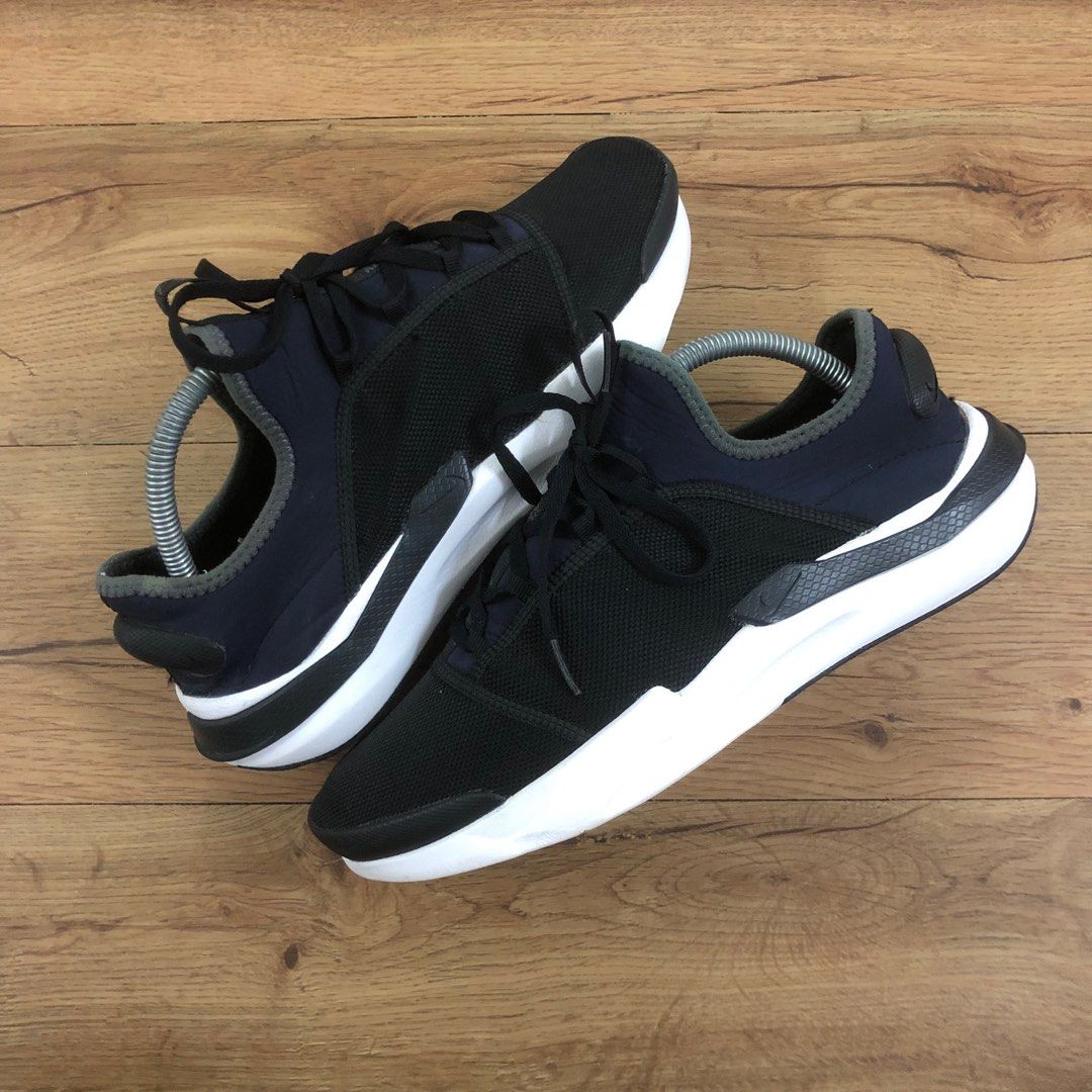 Nike store shift one