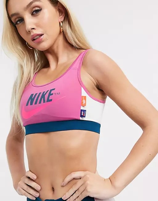Nike Women's sports bra polyester/spandex blend medium pad icon