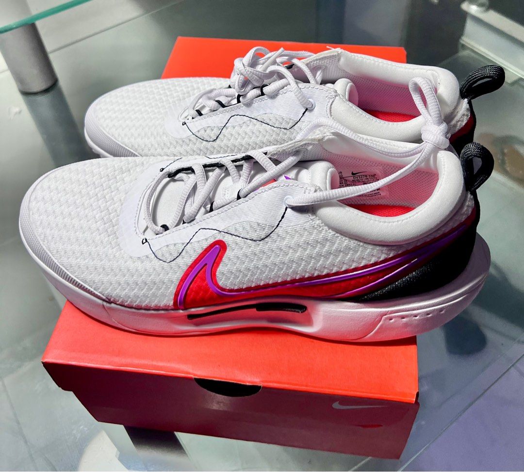 Nike air top court motion
