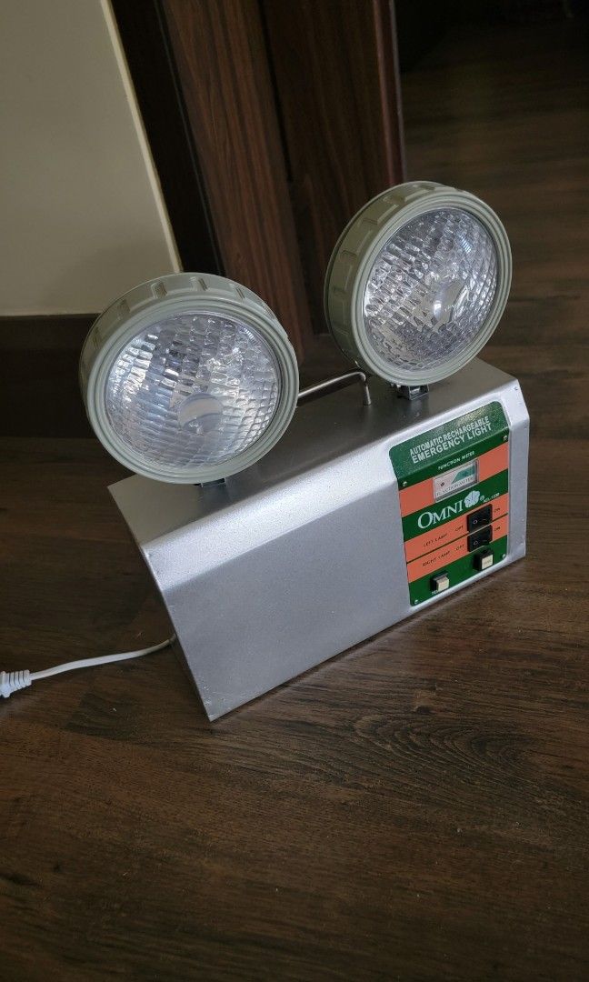 Omni automatic rechargeable emergency light Furniture Home