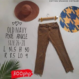PANTS SLACKS OR TROUSERS SIZE 26-28 Old navy