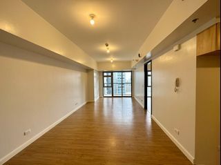 Park Triangle 1 Bedroom BRAND NEW FOR SALE
