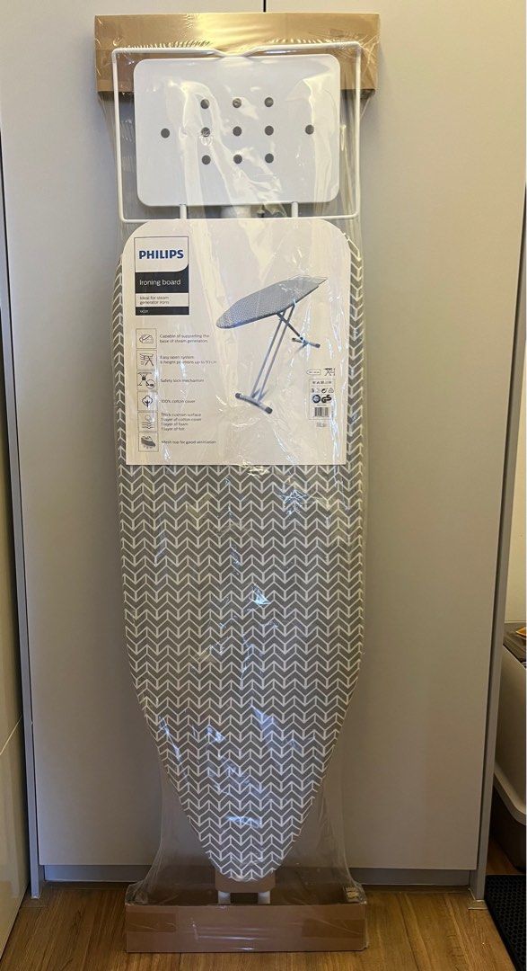 Philips Ironing Board XXL GC221, Furniture & Home Living, Cleaning