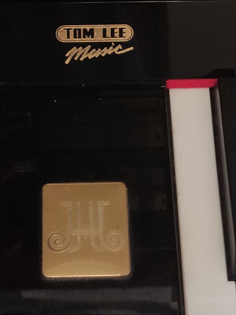 Piano Hoffmann & Kuhne, 興趣及遊戲, 音樂、樂器& 配件, 樂器- Carousell