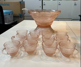 Vintage pink glass 27 piece punch bowl set