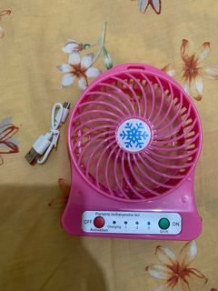 portable mini fan with charger
