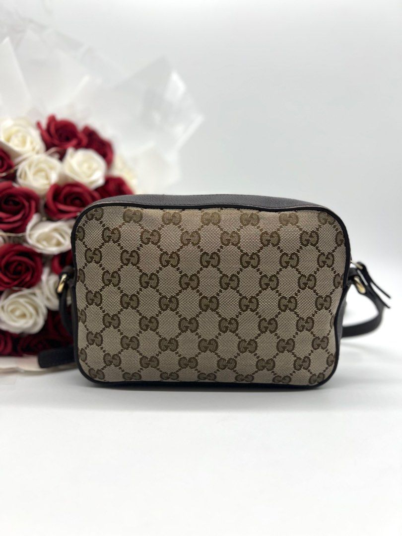 Gucci discount webby crossbody