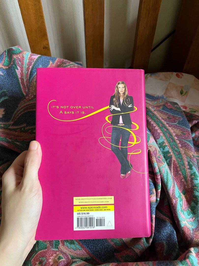 Pretty Little Liars Twisted (Hardbound) by Sara Shepard (Category: Storybooks) located in Quezon City. Submitted by minguinnn (Listing ID 1250617376, Image 2). Description: MOD: grab, lalamove, or gogo express for long distance delivery MOP: gcash, BPI Bank Transfer, or COD PM me for more details and pics thank u :) .
