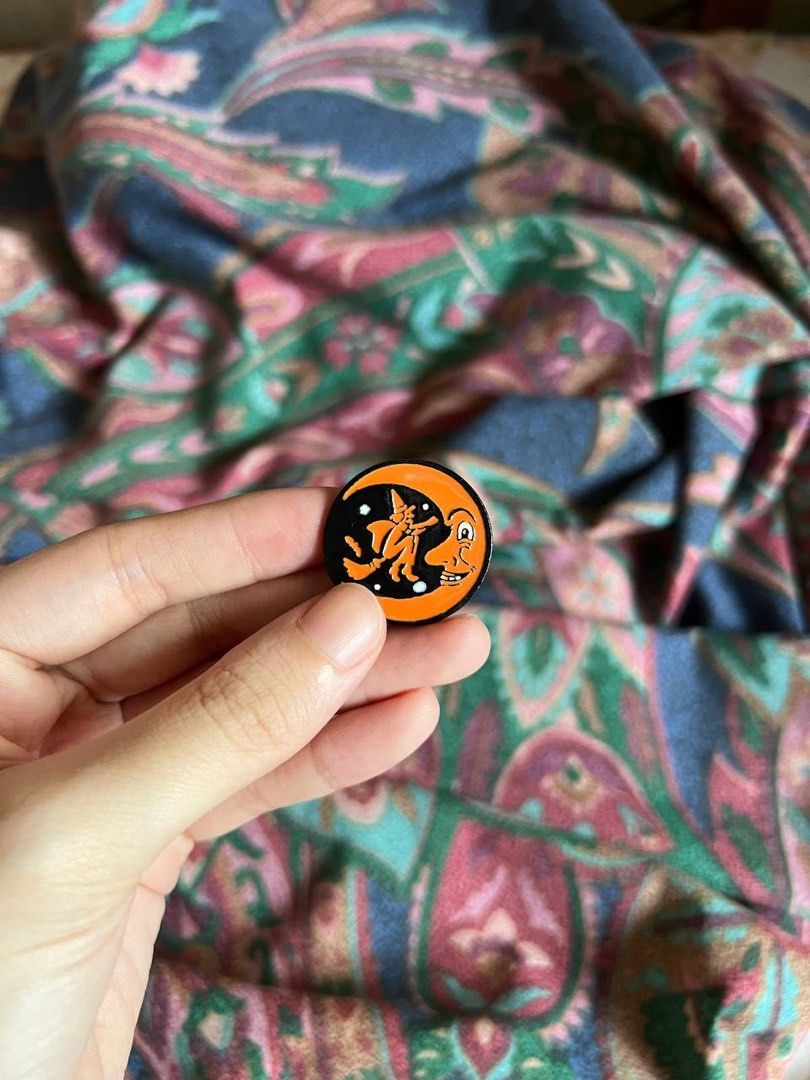 Halloween brooch sales pin