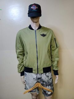 Louis Vuitton Monogram circle cut hoodie, Men's Fashion, Coats, Jackets and  Outerwear on Carousell