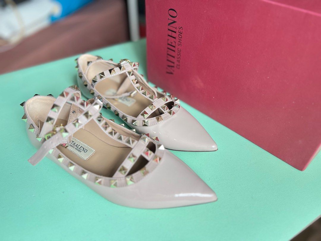 All white cheap valentino rockstud
