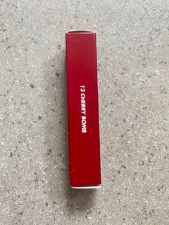 （分類：）位於 。 由 ellaaa._ 提交（商品編號 1250617981，圖片 1）。簡介： 。