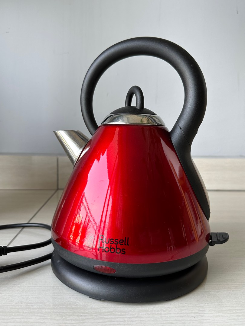 Russell Hobbs Heritage Kettle in Red, TV & Home Appliances, Kitchen