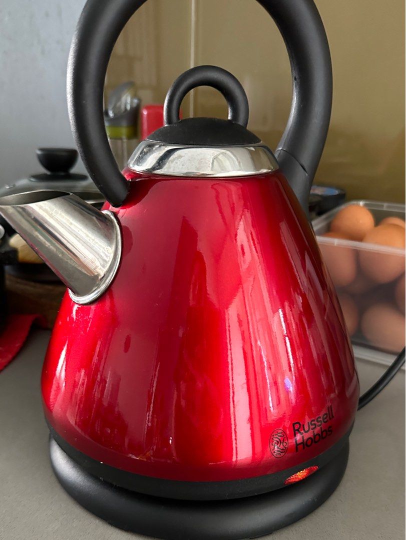 Russell Hobbs Heritage Kettle in Red, TV & Home Appliances, Kitchen