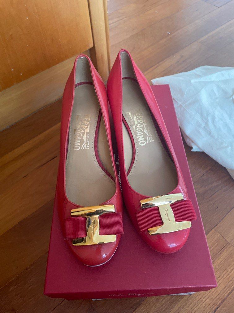 Salvatore ferragamo wedges 2025