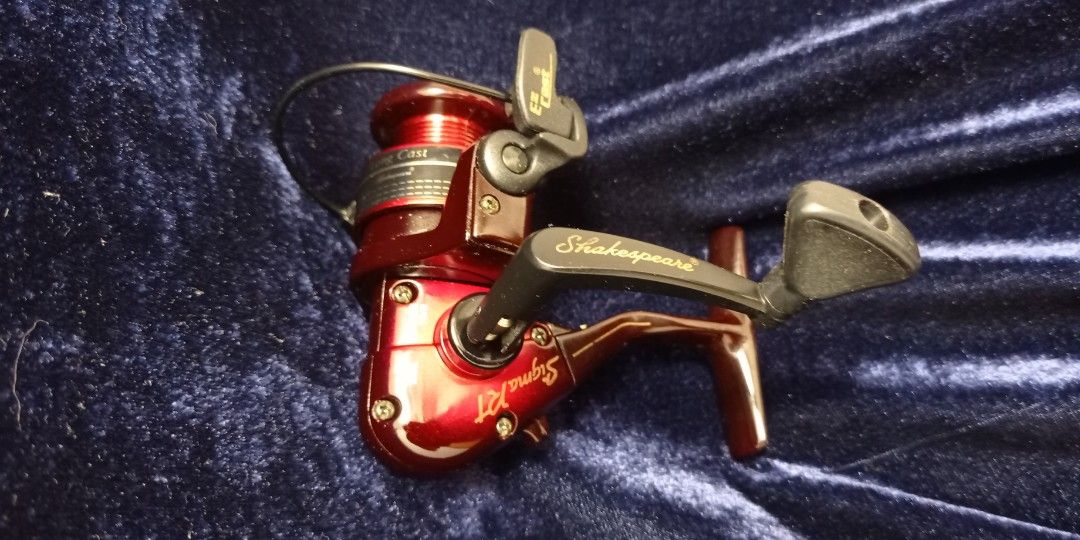 Shakespeare Alpha Low profile bait caster fishing reel how to take apart  and service 