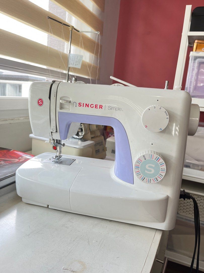 Singer Simple Sewing Machine on Carousell