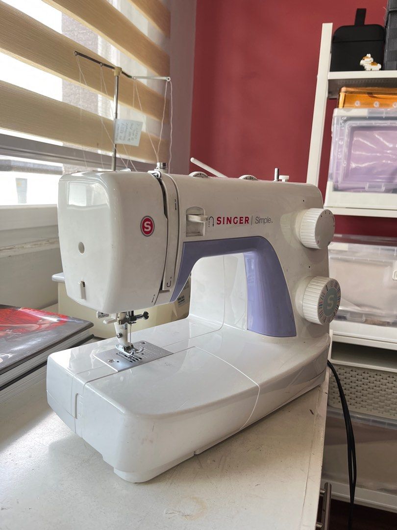 Singer Simple Sewing Machine on Carousell