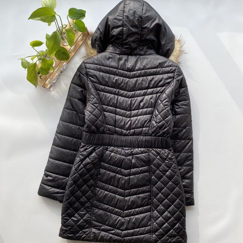 Slimming puffer jacket top