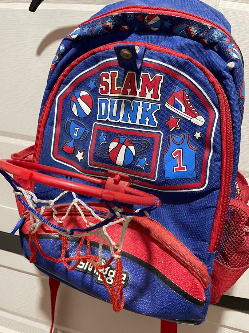 Smiggle basketball bag for boys