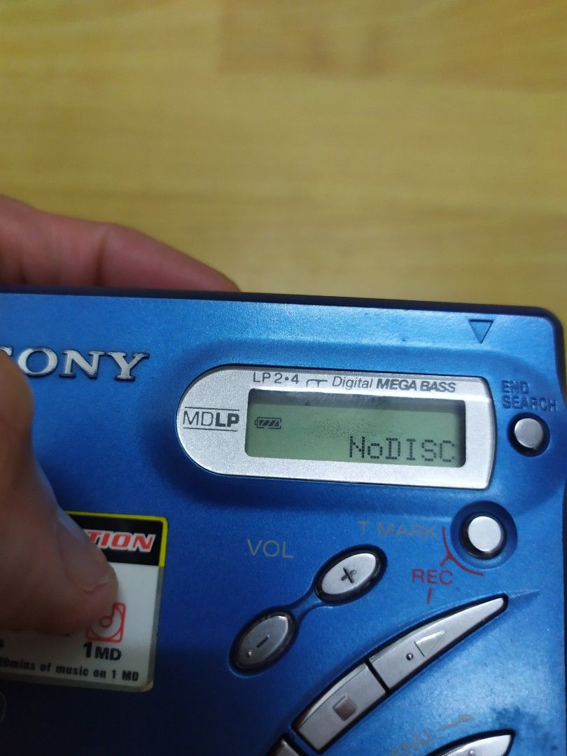 Sony Walkman MD MZR500, Hobbies & Toys, Collectibles & Memorabilia