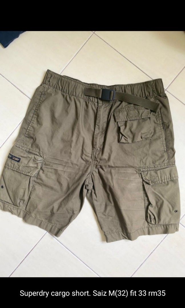 Superdry three sale quarter shorts