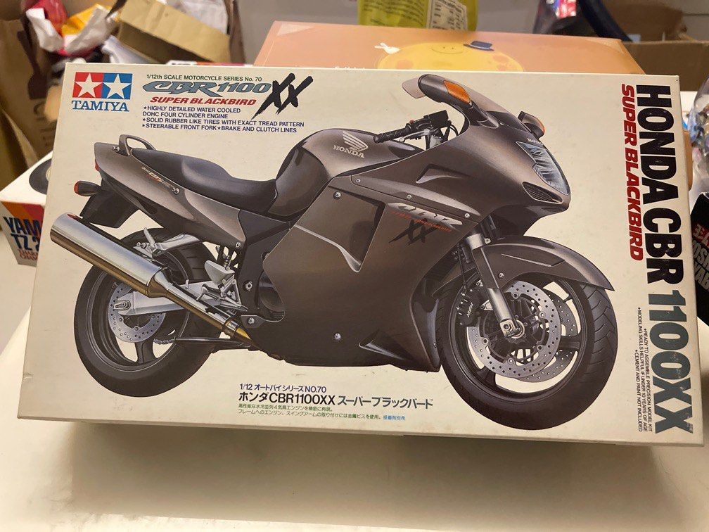 Tamiya honda CBR 1100XX, 書籍、休閒與玩具, 玩具、公仔、桌遊在旋轉拍賣