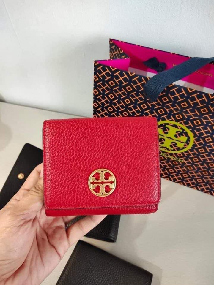 Tory Burch Wallet, Luxury, Bags & Wallets on Carousell