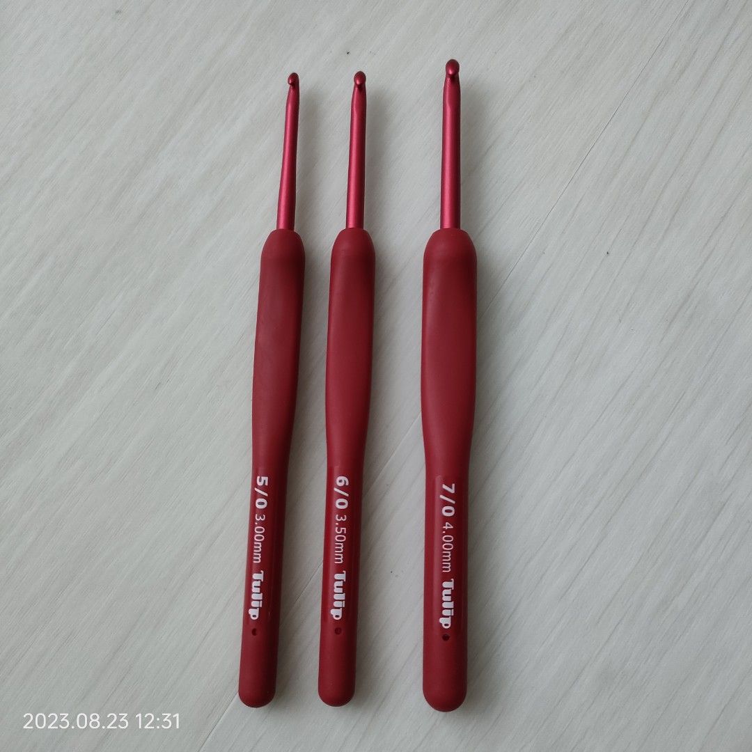 Tulip Etimo crochet hooks, Hobbies & Toys, Stationery & Craft, Craft  Supplies & Tools on Carousell