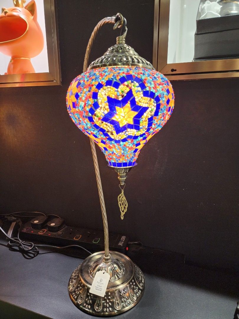 Hot air balloon shop table lamp