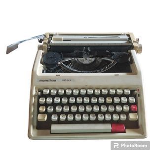 Typewriter marathon 910 DLX