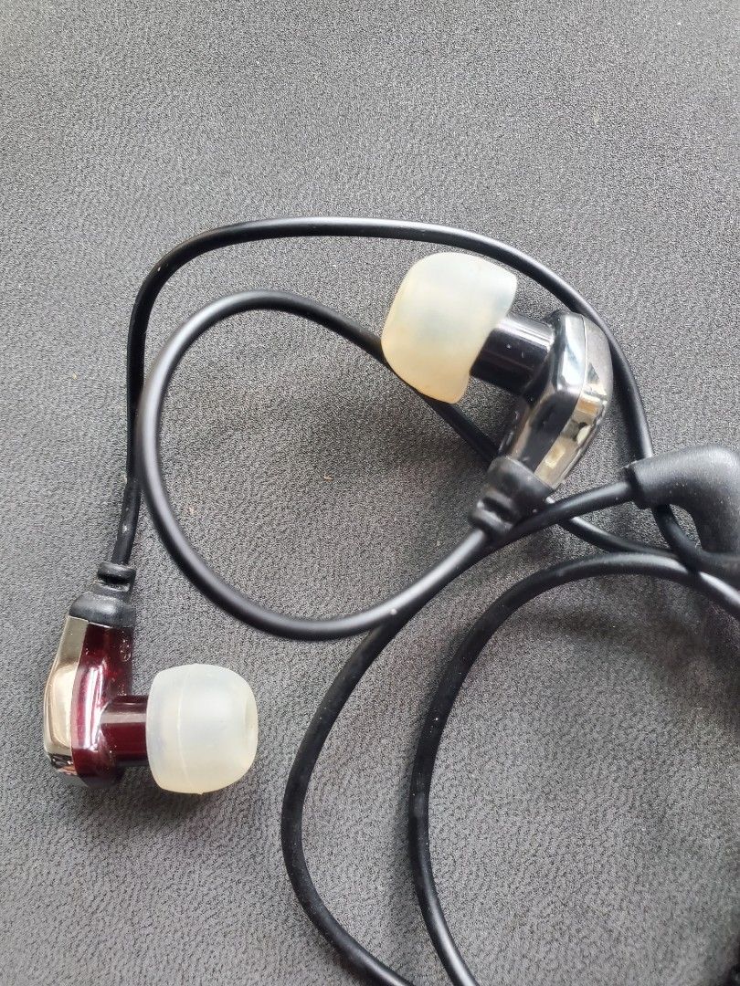 Ultimate shop ears 600