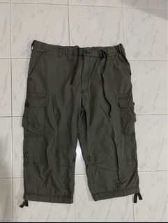 UNIQLO 3 Quarter Cargo pants Size XL