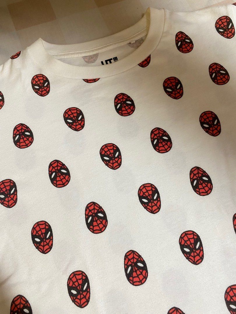 Uniqlo Tshirt (Category: Babies & Kids Fashion) located in Cainta. Submitted by cbe23 (Listing ID 1250611567, Image 2). Description: Uniqlo kids Tshirt Marvel Size: 140.