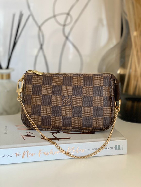 URGENT SALE!! Authentic LV Felicie Pochette Damier Ebene, Luxury