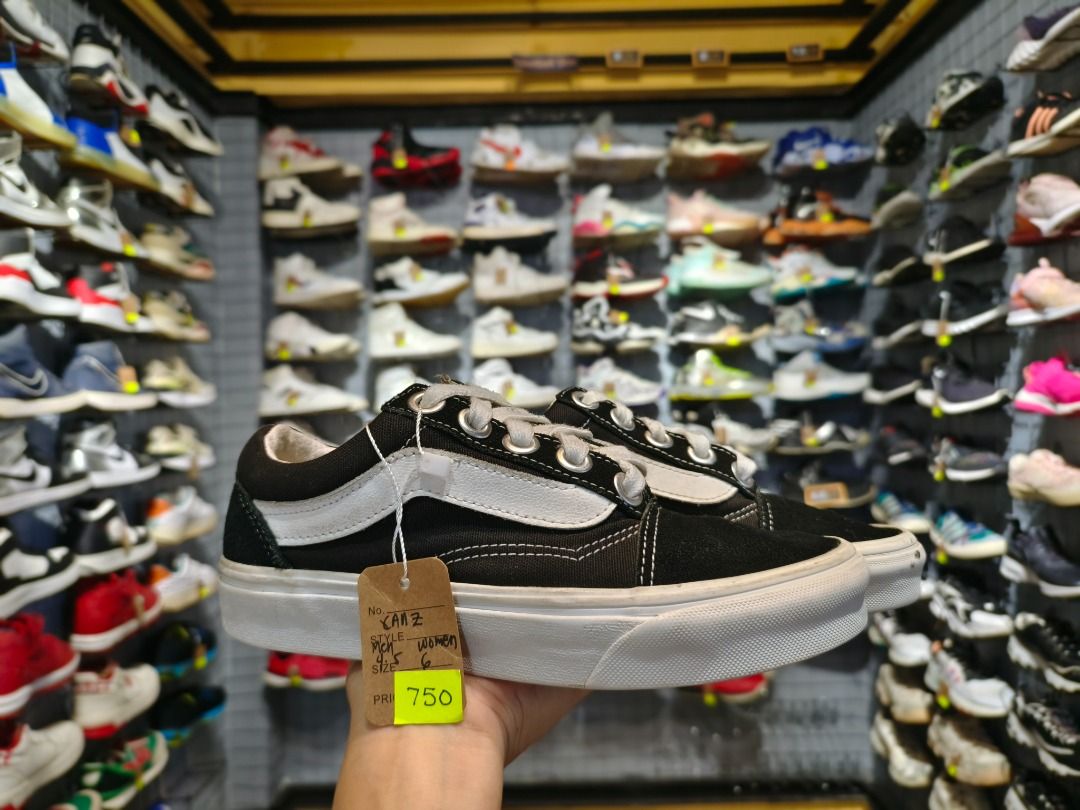 Vans old skool 2025 size 6 womens