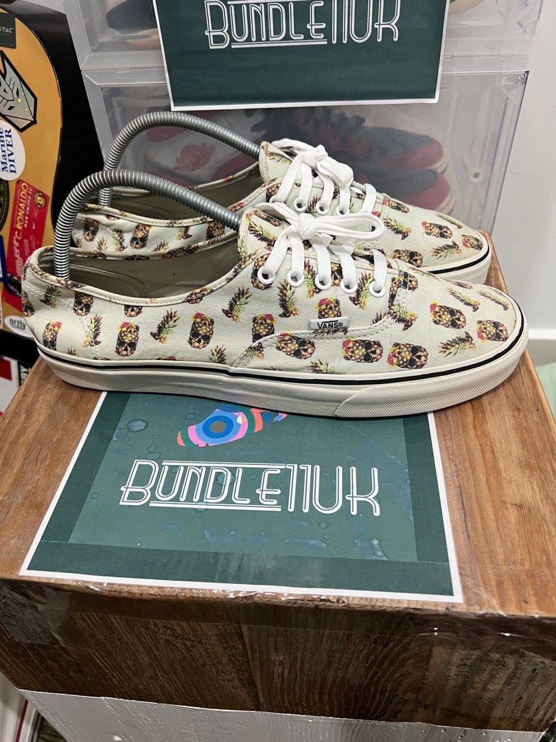 Vans authentic discount pineapple