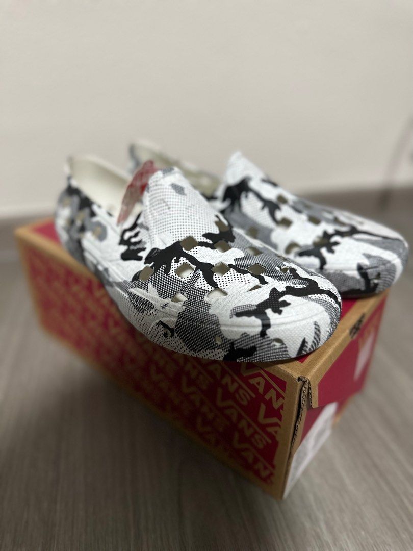 VANS SLIP ON TRK IN ARCTIC CAMO
