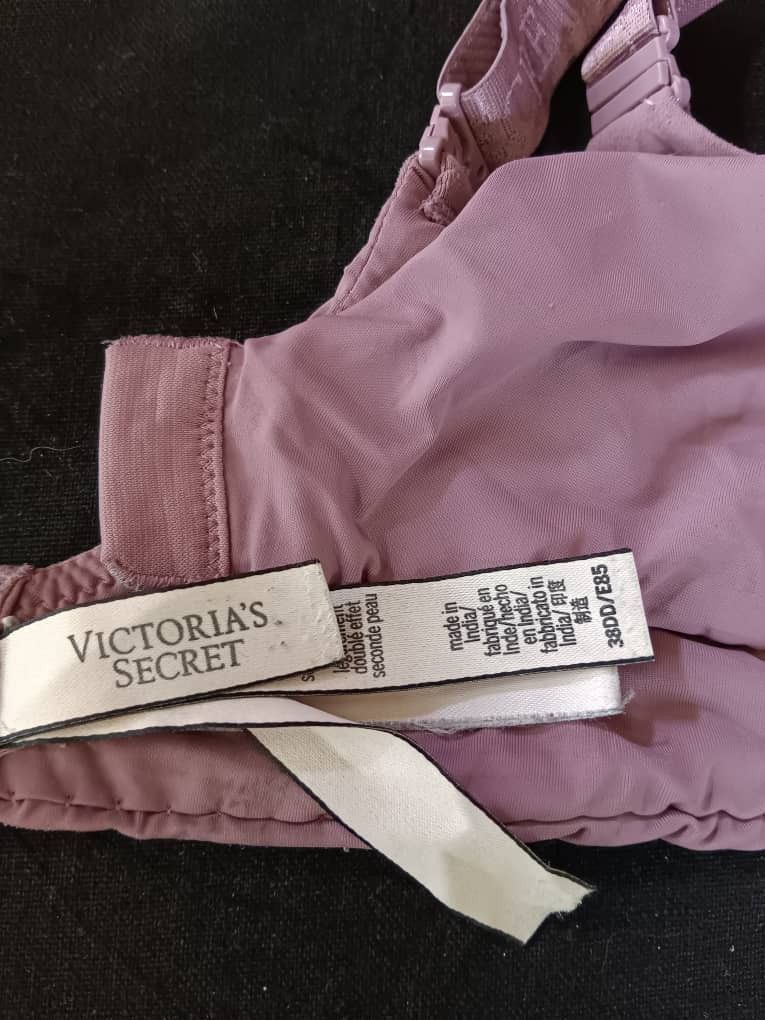victoria secret bra, Women's Fashion, New Undergarments & Loungewear on  Carousell