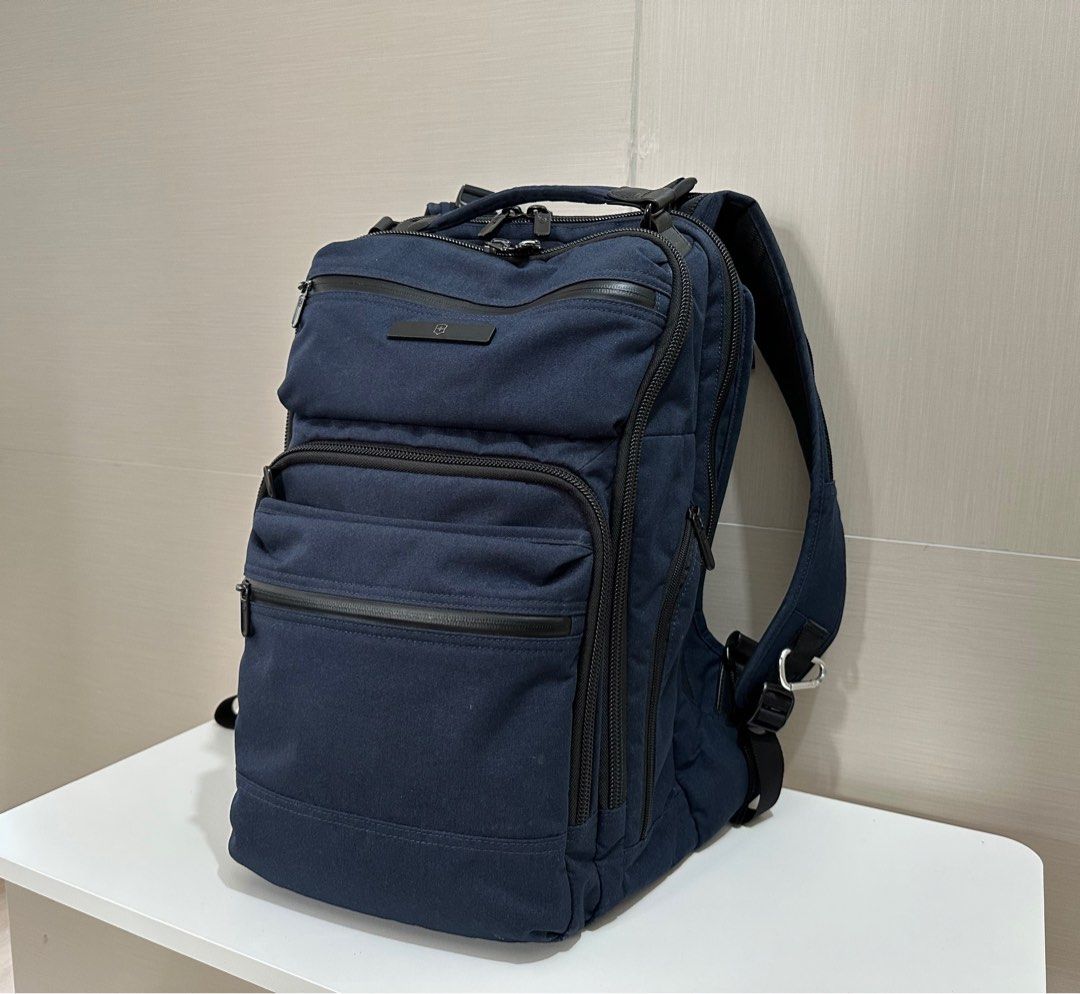 Victorinox urban rath backpack 2025