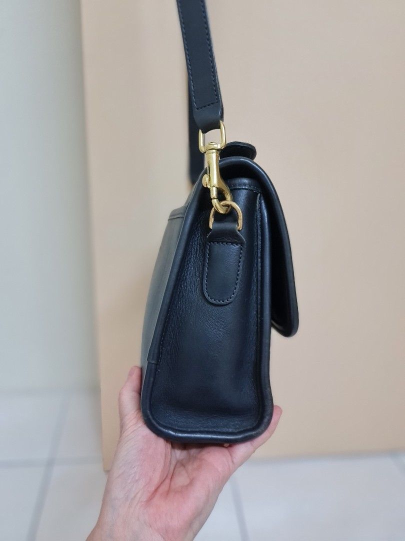Vintage navy blue coach purse on sale