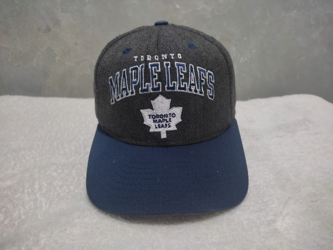 Reebok NHL Toronto Maple Leafs, Accessories, Vintage Reebok Nhl Toronto Maple  Leafs Baseball Cap Hat Size Sm