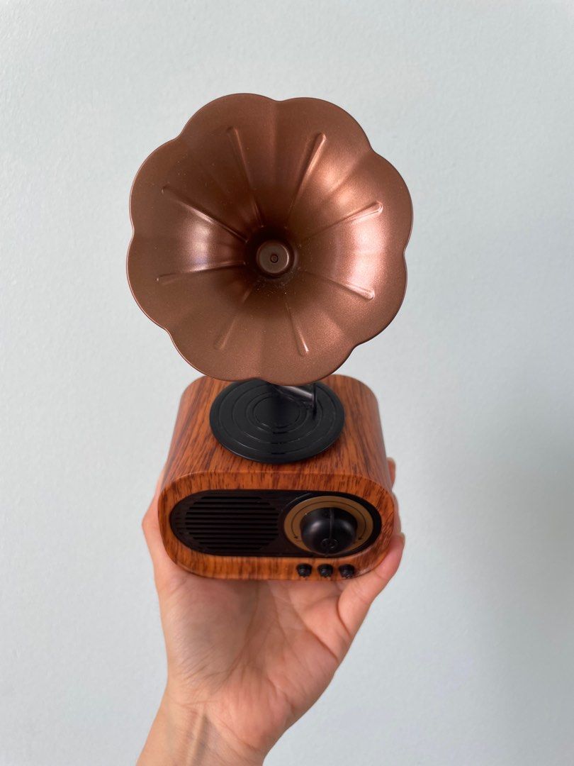Vintage-Style Bluetooth Speaker (Category: Portable Music Players) located in Quezon City. Submitted by girlwhohaseverything (Listing ID 1250667930, Image 2). Description: Connects easily with phone bluetooth and has a really cute aesthetic with its vintage style! Decent speaker with decent sound!.