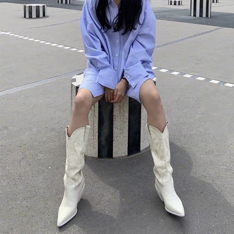 White denim boots Women s Fashion Footwear Boots on Carousell