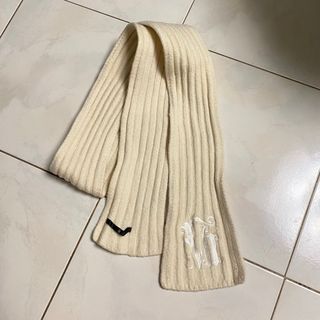 WHITE SCARF