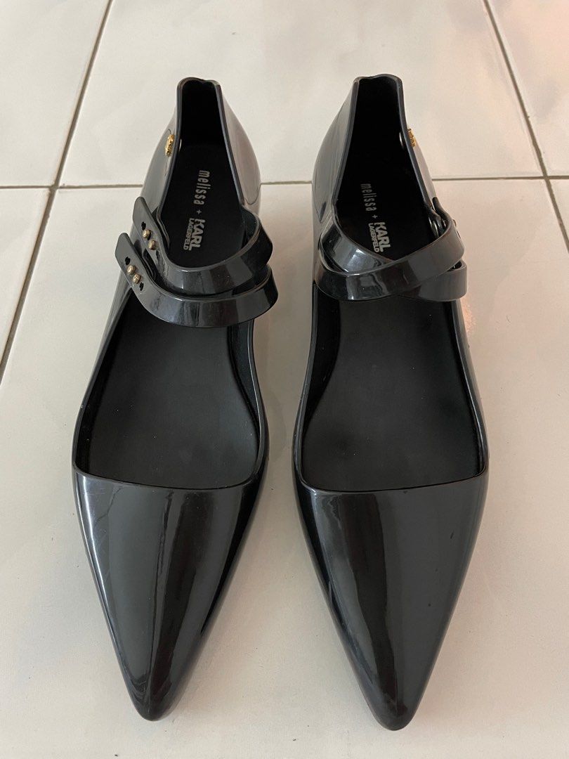 Karl lagerfeld flat hotsell shoes