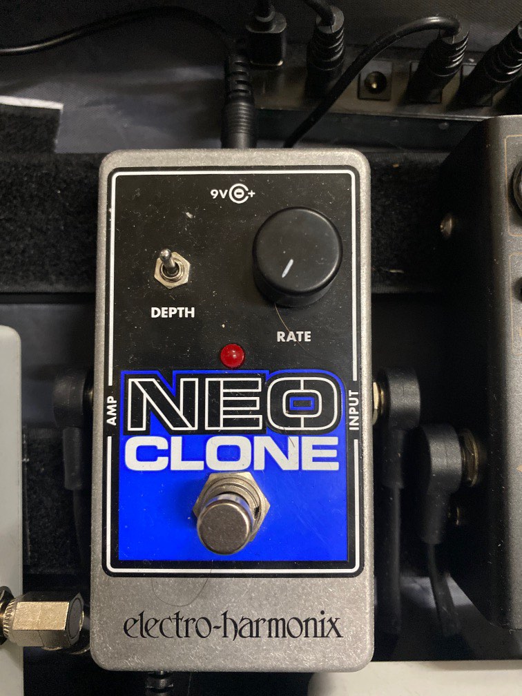 WTS / OPEN FOR TRADE - EHX NEO CLONE CHORUS (box included