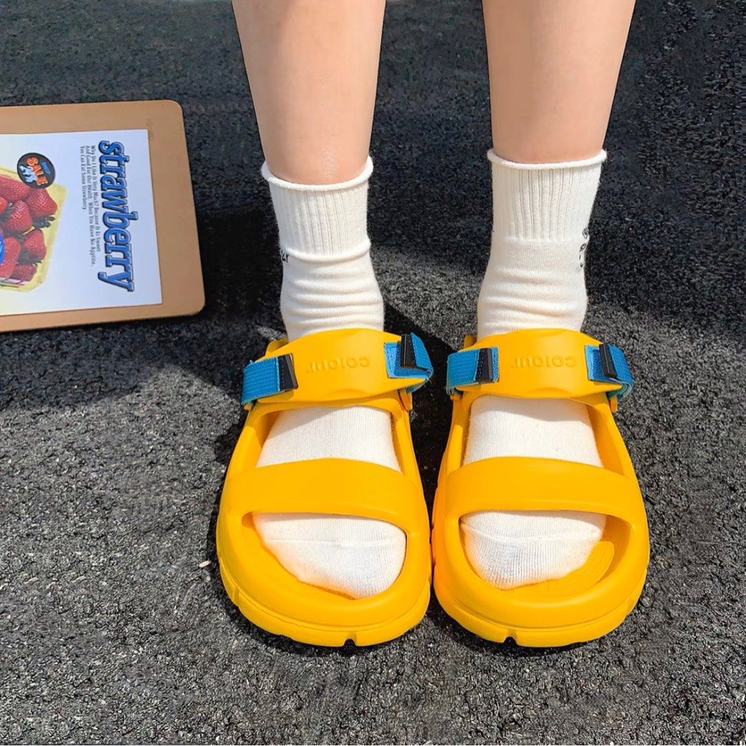 Cute yellow top sandals